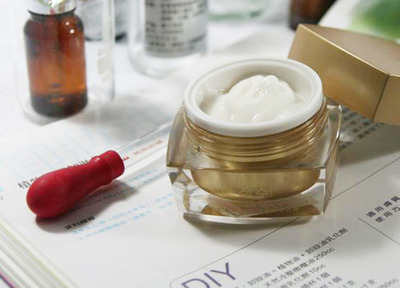 化妝品中相克的成分及產(chǎn)品詳解 專業(yè)化妝品OEM廠家的科學(xué)分享